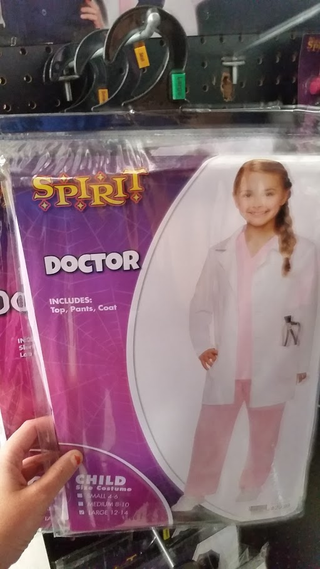 Illustration for article titled Halloween costumes for girls...only this time it's good!